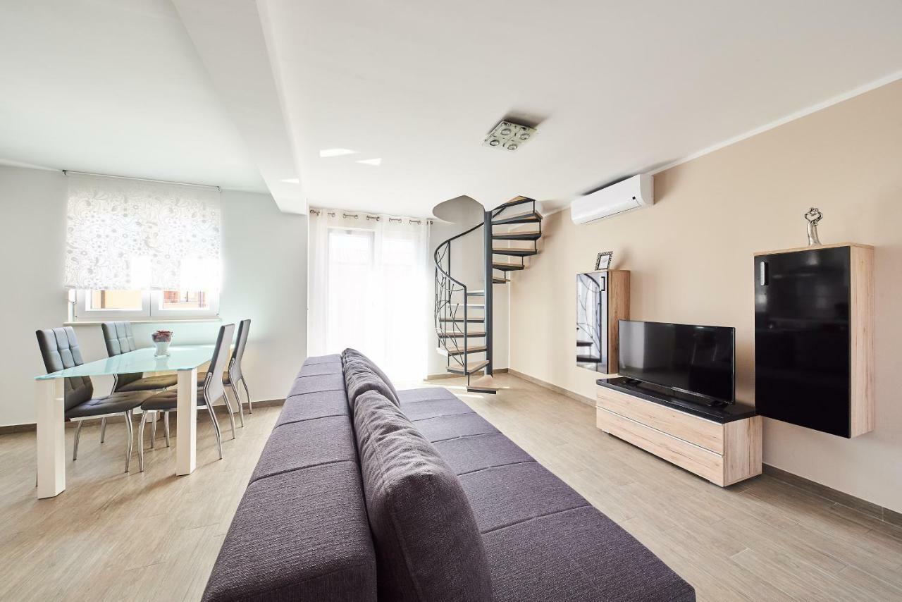Apartment Tamara Umag Exterior photo